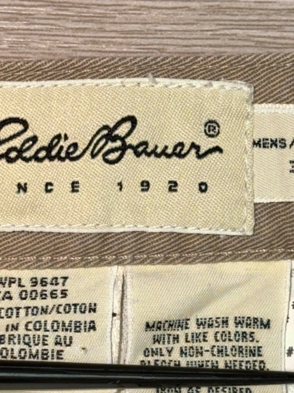 Eddie Bauer Khaki Chinos Size 31